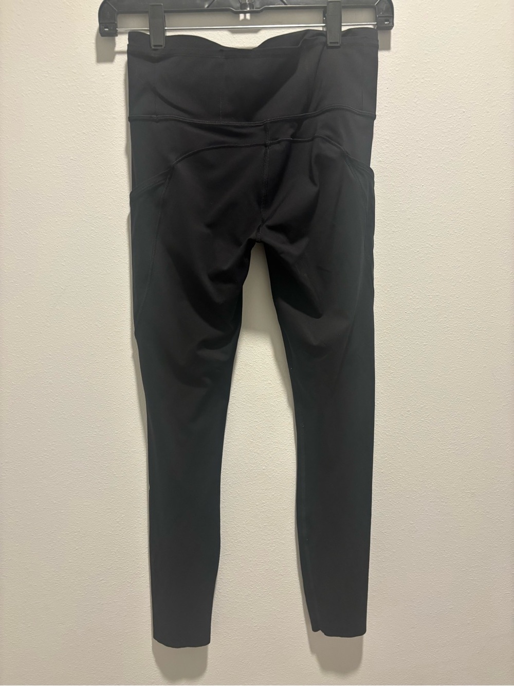 Lululemon Align High Rise Leggings Black Side Pockets - Picture 3 of 5
